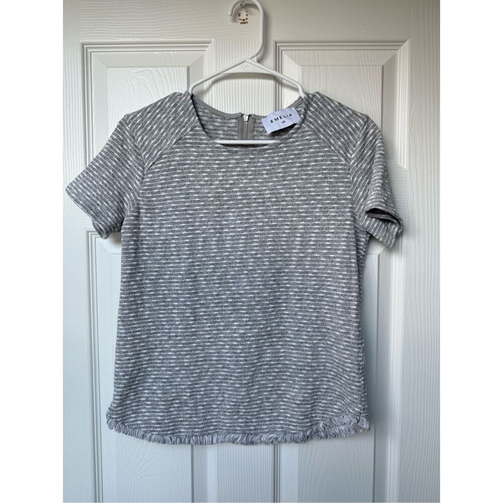Emelia Blouse XS Womens Gray White Raw Hem Short Sleeve Basic